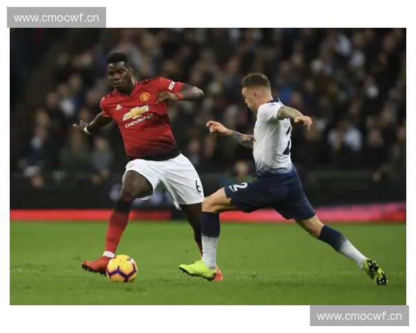 曼联热刺激战正酣 英超精彩对决即将上演 直播全程带你看 曼联热刺激战正酣 英超精彩对决即将上演 直播全程带你看